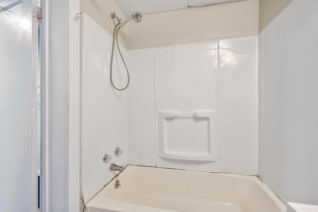 349 E Central Ave, Delaware, OH 43015 - bathroom featuring shower / bath combination