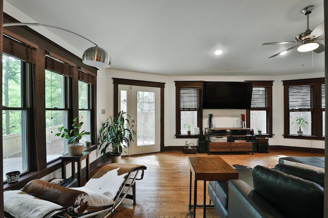 2663 Glen Echo Dr, Columbus, OH 43202 - living room with ceiling fan, wood finished floors, baseboards, and recessed lighting