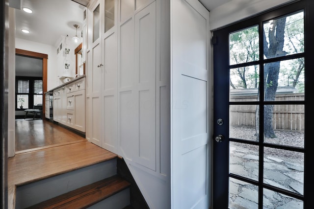 2663 Glen Echo Dr, Columbus, OH 43202 - staircase with recessed lighting