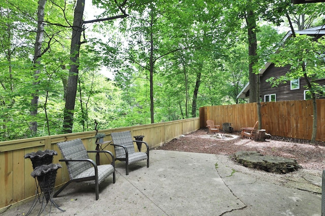 2663 Glen Echo Dr, Columbus, OH 43202 - view of patio / terrace with fence