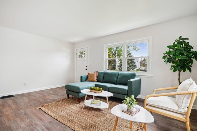 3476 Beulah Rd, Columbus, OH 43224 - living room featuring wood finished floors and baseboards