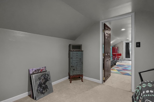 6334 Hansley Rd SE, Sugar Grove, OH 43155 - additional living space with vaulted ceiling, carpet, and baseboards