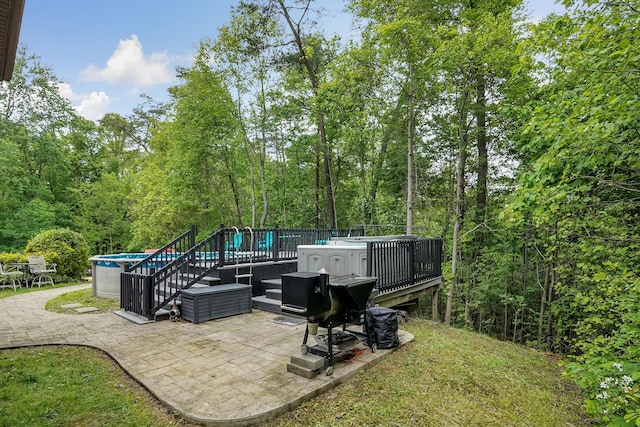 6334 Hansley Rd SE, Sugar Grove, OH 43155 - view of yard featuring an outdoor pool and a patio