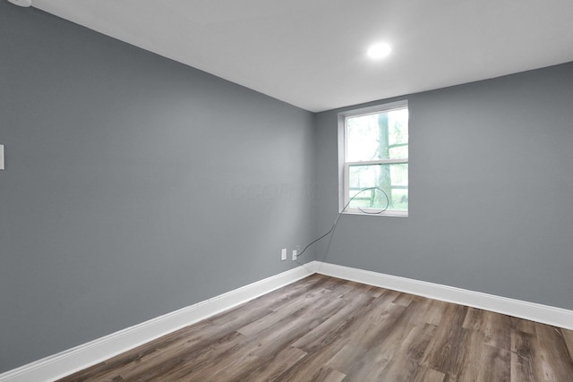 2433 Nedra St, Grove City, OH 43123 - spare room with dark wood-type flooring and recessed lighting