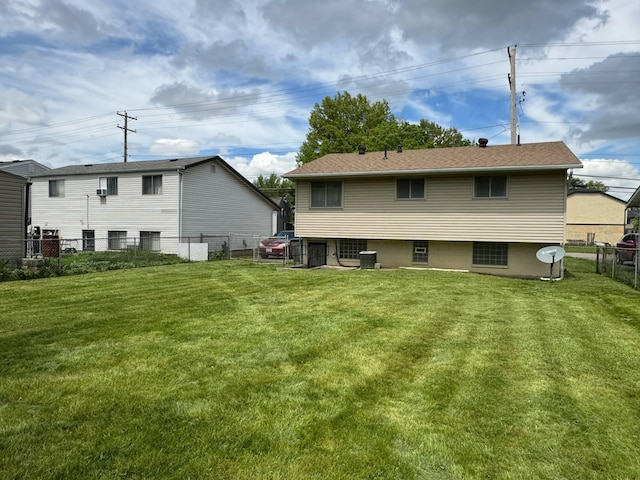 3457 Petzinger Rd, Columbus, OH 43232 - view of back of property