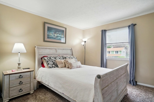 5508 Aspen Rd, Columbus, OH 43229 - bedroom featuring dark carpet, crown molding, and baseboards