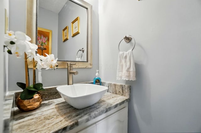 5508 Aspen Rd, Columbus, OH 43229 - bathroom featuring vanity