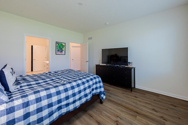 6210 Callaway Sq W, New Albany, OH 43054 - bedroom featuring wood finished floors and baseboards