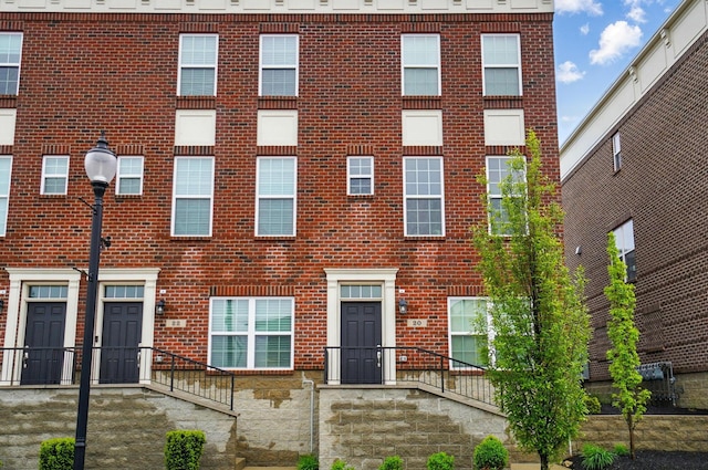 20 N Center St Unit 20, Springfield, OH 45502 - multi unit property featuring brick siding