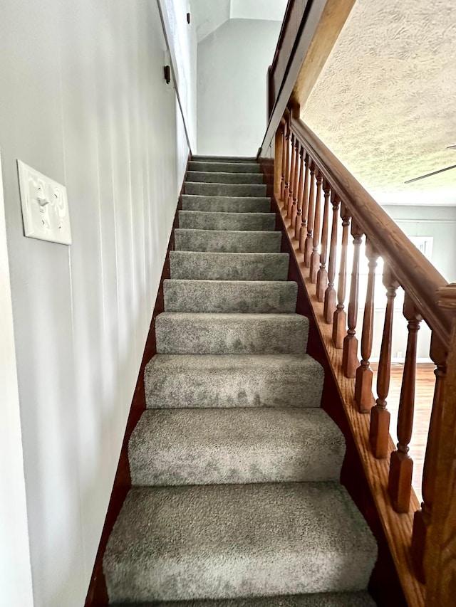 375 N Main St, Marion, OH 43302 - view of stairs