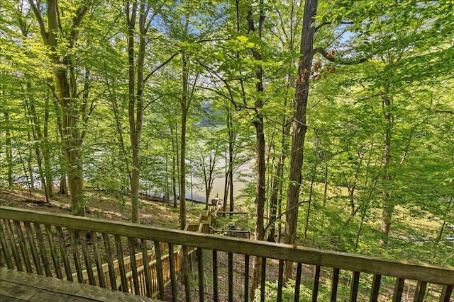 512 Natchez Ln, Sugar Grove, OH 43155 - view of wooden terrace