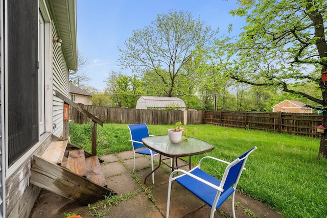 2512 Gantz Rd, Grove City, OH 43123 - view of patio