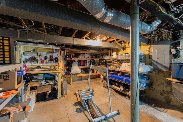 view of unfinished basement