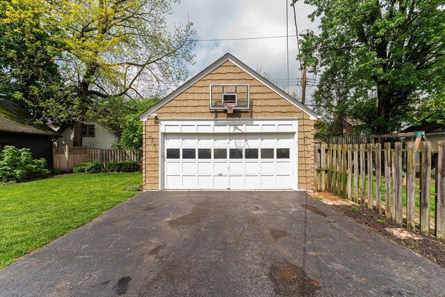 view of detached garage