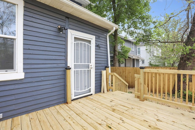 1617 Arlington Ave, Columbus, OH 43211 - wooden deck with fence