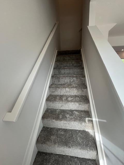 104 Red Willow Dr, Etna, OH 43068 - view of stairway