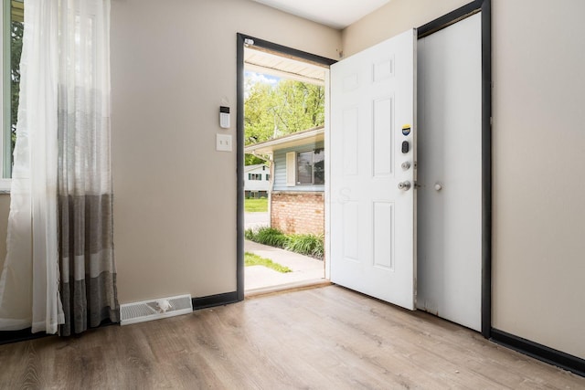 2594 Hubbell Rd, Columbus, OH 43232 - entrance foyer featuring wood finished floors and baseboards