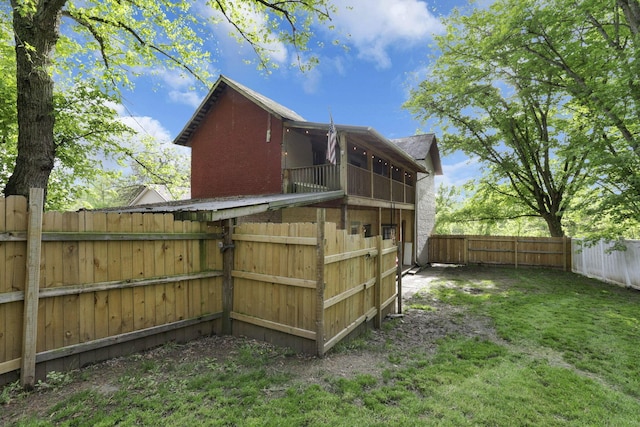 998 Wayne Ave, Zanesville, OH 43701 - view of yard