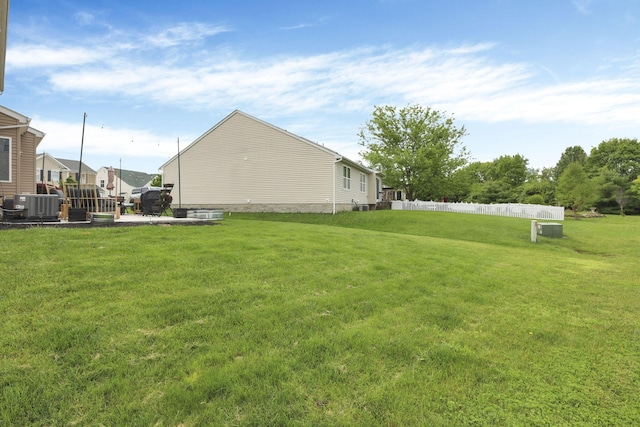 6843 John Dr, Canal Winchester, OH 43110 - view of yard featuring central AC unit