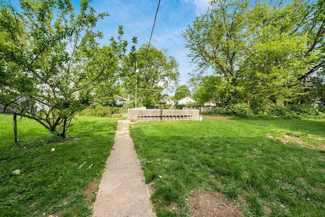 922-924 Geers Ave, Columbus, OH 43206 - view of grassy yard