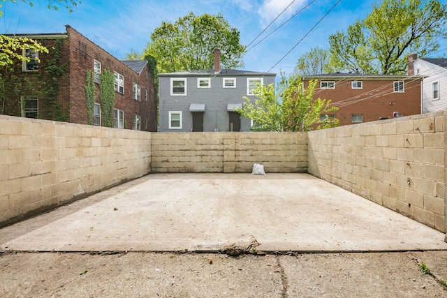 922-924 Geers Ave, Columbus, OH 43206 - view of patio featuring a fenced backyard