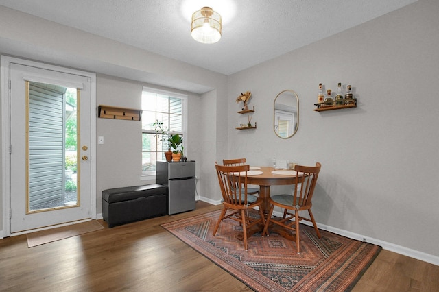 2999 Glenloch Cir, Dublin, OH 43017 - dining space with wood finished floors and baseboards