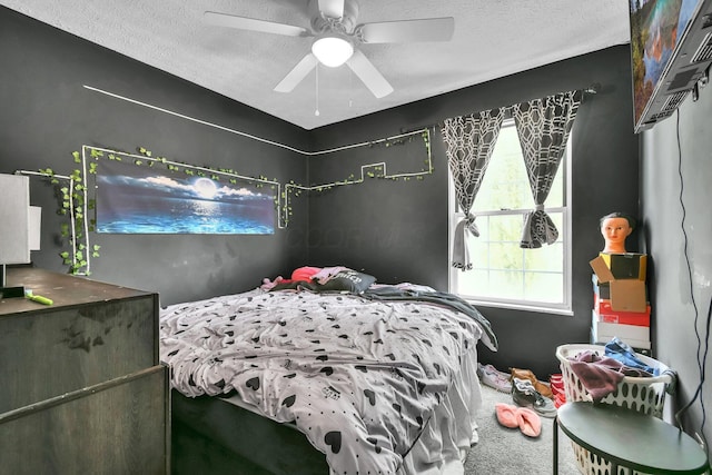 3072 Bocastle Ct, Reynoldsburg, OH 43068 - bedroom with a textured ceiling and ceiling fan