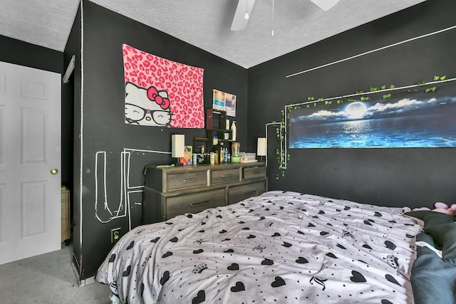 3072 Bocastle Ct, Reynoldsburg, OH 43068 - carpeted bedroom featuring a textured ceiling and ceiling fan