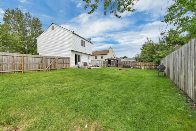 3072 Bocastle Ct, Reynoldsburg, OH 43068 - view of yard with an outdoor fire pit