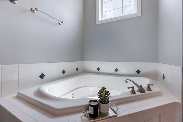 4166 Borge Way, Dublin, OH 43016 - bathroom featuring a jetted tub