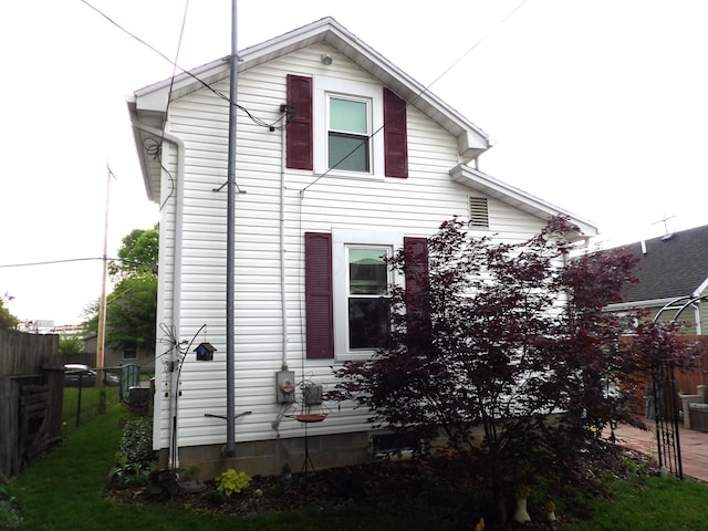 1202 W Mulberry St, Lancaster, OH 43130 - view of home's exterior