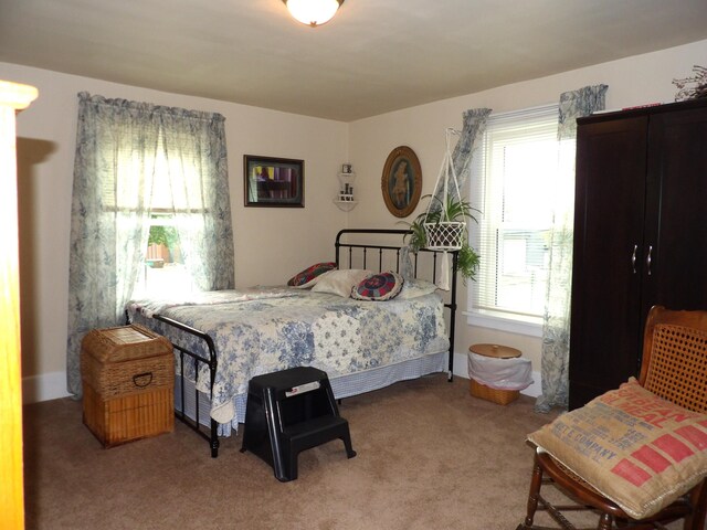 1202 W Mulberry St, Lancaster, OH 43130 - bedroom featuring carpet