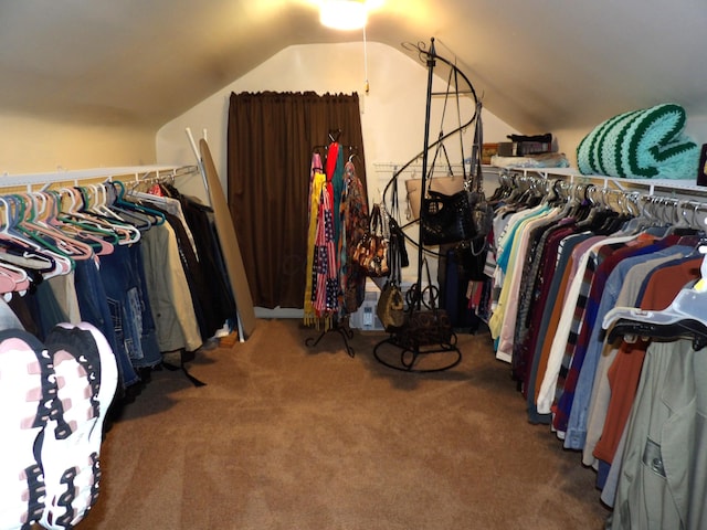 1202 W Mulberry St, Lancaster, OH 43130 - spacious closet with lofted ceiling and carpet flooring