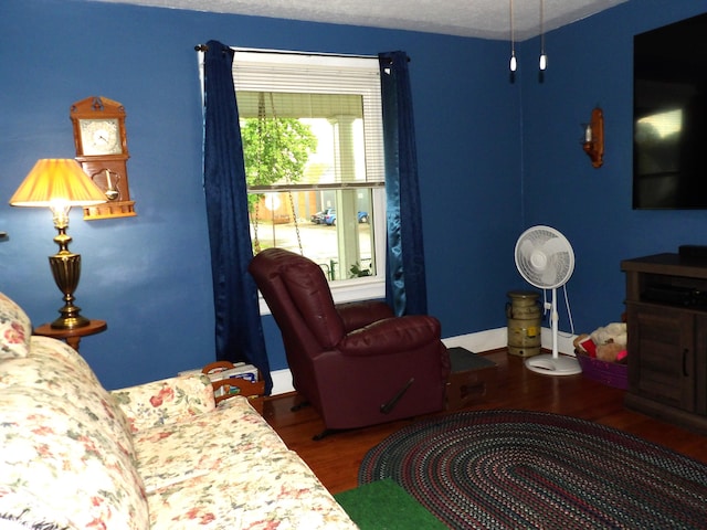 1202 W Mulberry St, Lancaster, OH 43130 - living area featuring wood finished floors