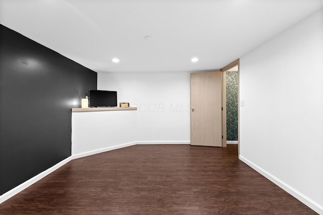 4102 Blendon Way Dr, Columbus, OH 43230 - empty room with wood finished floors and recessed lighting