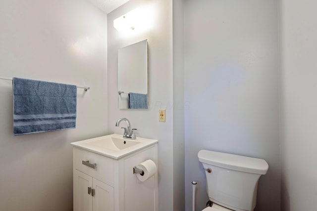 3860 Julia Ct, Columbus, OH 43230 - half bath featuring toilet and vanity