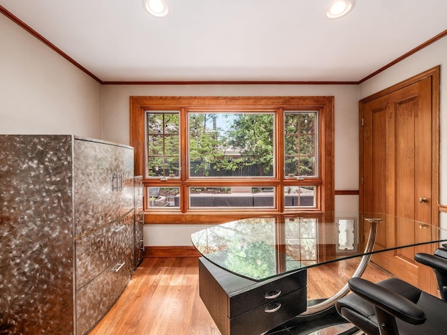 10 Park Dr, Columbus, OH 43209 - home office featuring light wood finished floors, ornamental molding, recessed lighting, and baseboards