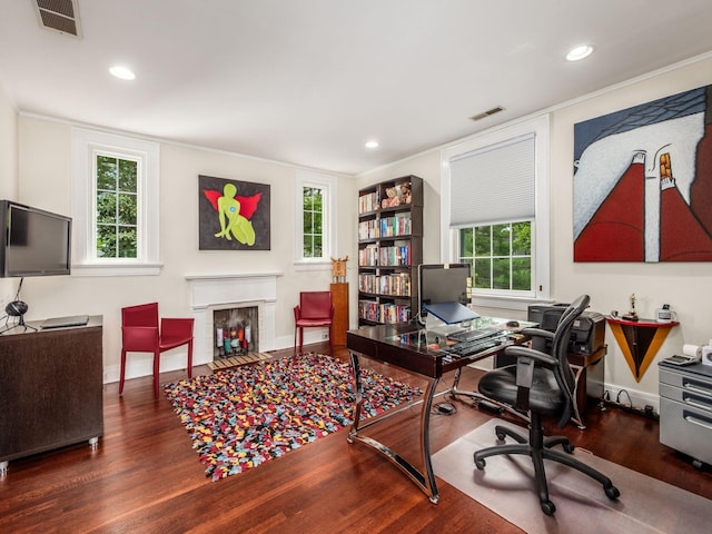 10 Park Dr, Columbus, OH 43209 - office area featuring wood finished floors, healthy amount of natural light, baseboards, a fireplace with flush hearth, and recessed lighting