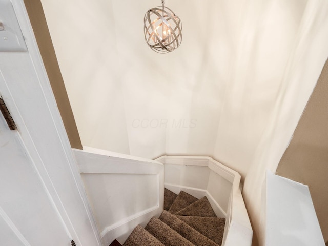 10 Park Dr, Columbus, OH 43209 - staircase featuring carpet floors