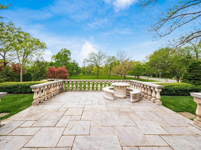 10 Park Dr, Columbus, OH 43209 - view of patio