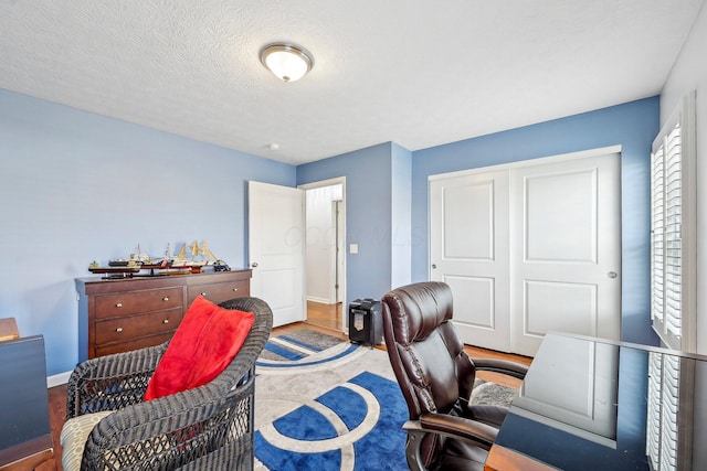 1753 Chestnut Farms Loop, Grove City, OH 43123 - office space with baseboards and wood finished floors