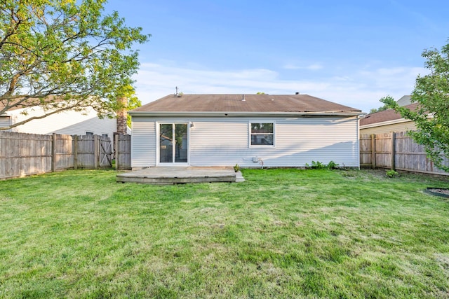 2458 Dunsworth Dr, Columbus, OH 43235 - back of property featuring a wooden deck