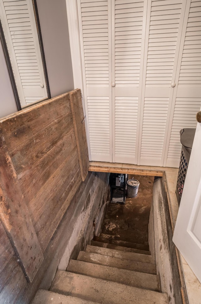 6010 Versailles Rd, Piqua, OH 45356 - view of stairs