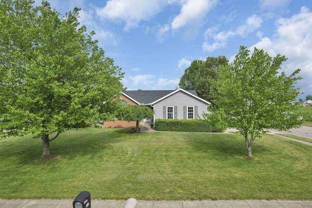 11708 Broad St, Millersport, OH 43046 - view of front facade featuring a front yard