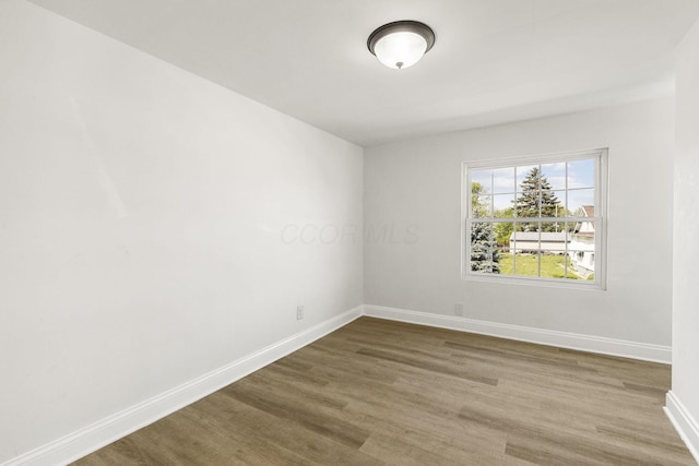 436 Nashoba Ave, Columbus, OH 43223 - empty room featuring baseboards and wood finished floors