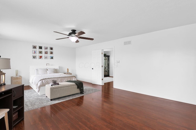 210 Carson Ct, Pickerington, OH 43147 - bedroom with wood finished floors and a ceiling fan