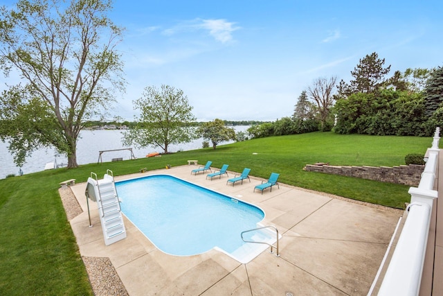 1380 E Choctaw Dr, London, OH 43140 - outdoor pool featuring a water view, a yard, and a patio area