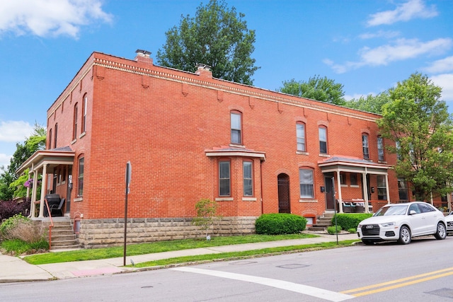 915 Dennison Ave, Columbus, OH 43201 - view of building exterior