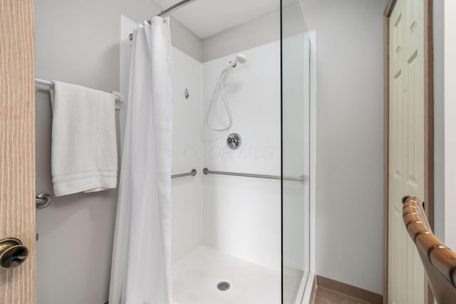 1272 Villa Oaks Ct, Columbus, OH 43230 - bathroom with a shower stall