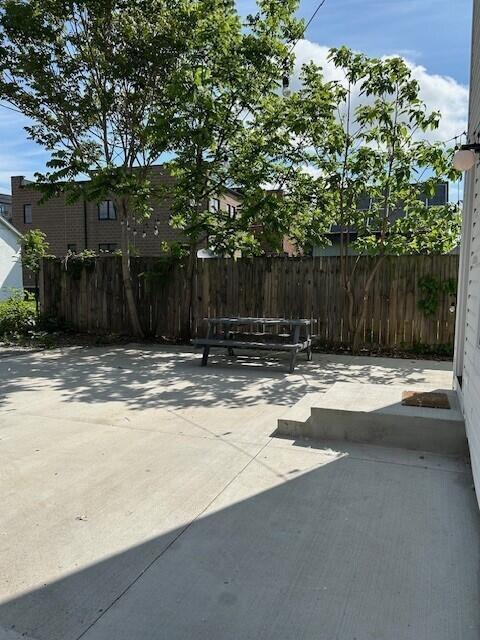 236 E 4th Ave, Columbus, OH 43201 - view of patio / terrace featuring fence
